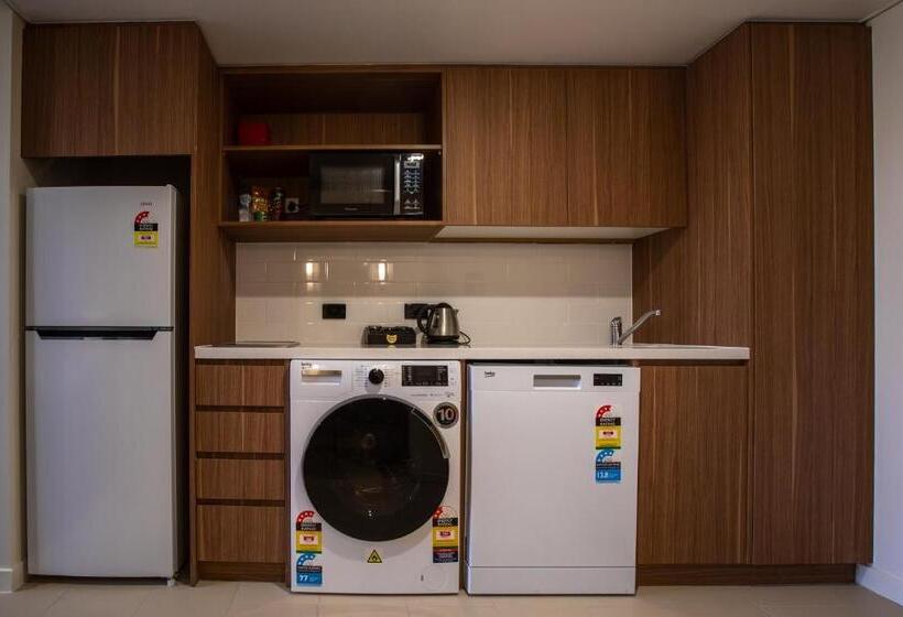 Отель Mantra Gladstone