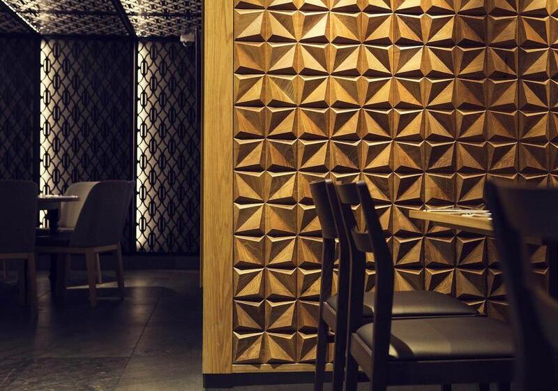 Отель Mantra Gladstone