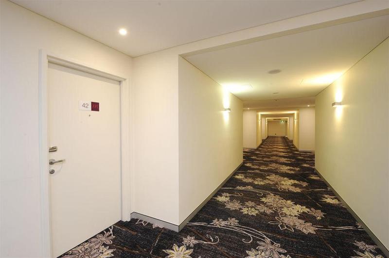 Отель Mantra Gladstone