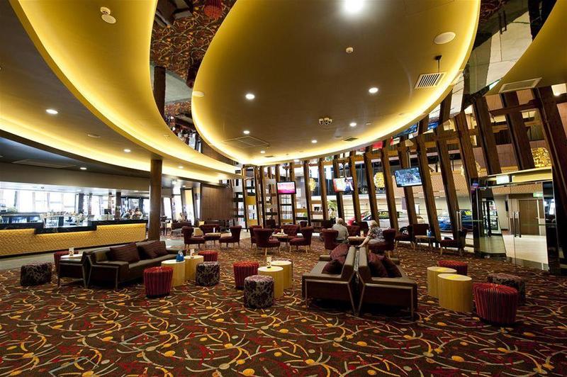 Отель Mantra Gladstone