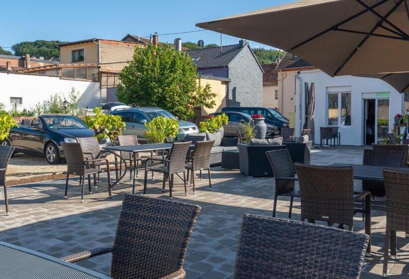 فندق Mettlacher Hof