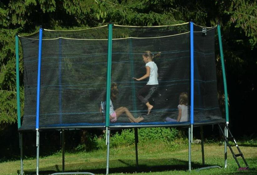 בית מלון כפרי Mountain Lake