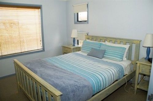 هتل Rayville Boat Houses