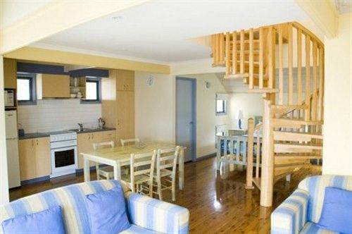 هتل Rayville Boat Houses