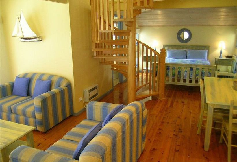 هتل Rayville Boat Houses