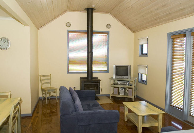 هتل Rayville Boat Houses