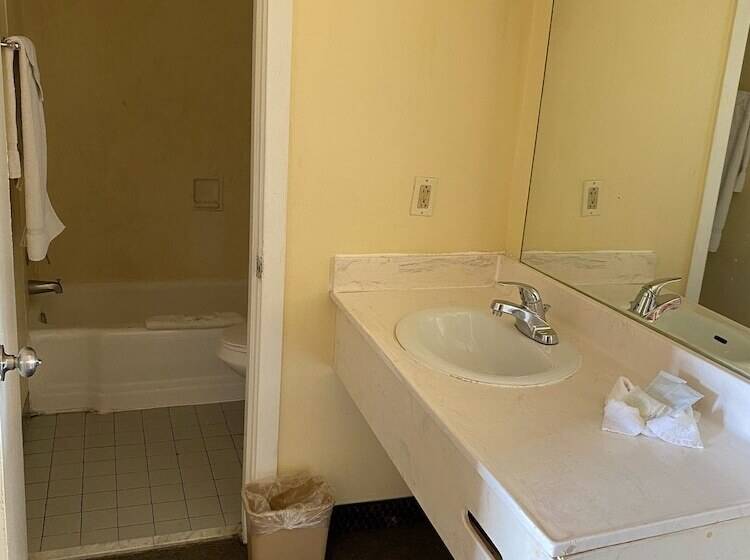 酒店 Red Carpet Inn Allentown Hausman Road