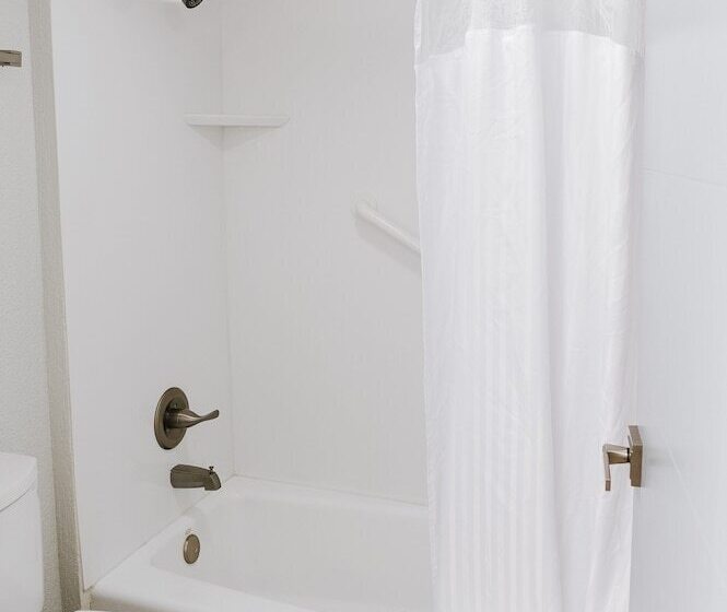 فندق Regency Inn & Suites  Saint Augustine