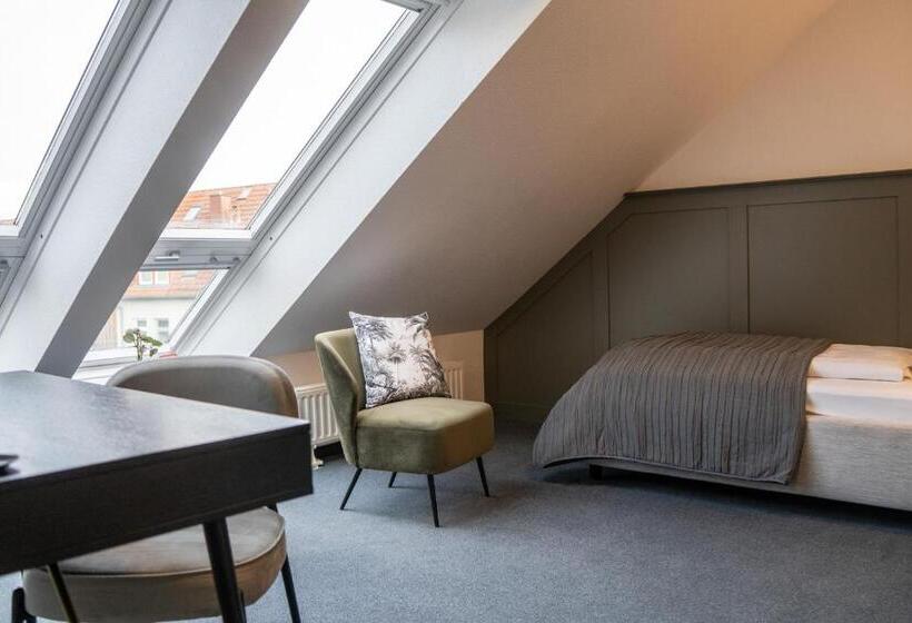 בית מלון כפרי & Restaurant Am Alten Rhin