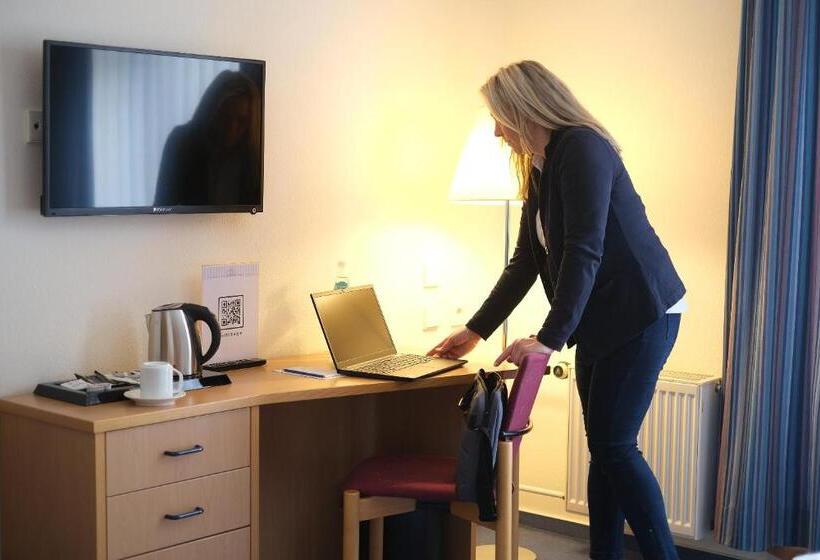 فندق & Restaurant Am Schlosspark