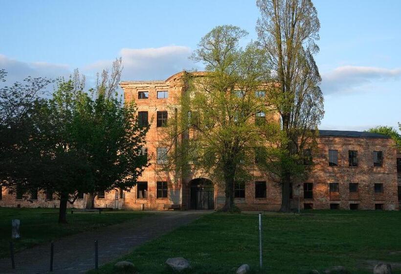 فندق & Restaurant Am Schlosspark