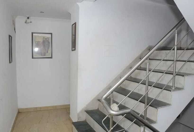 Отель R.s. International