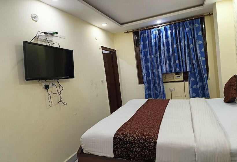 Отель R.s. International