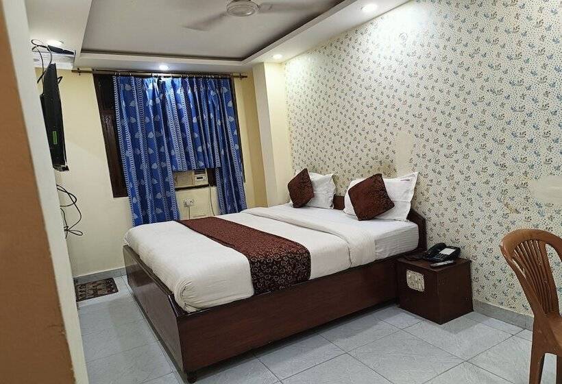 Отель R.s. International