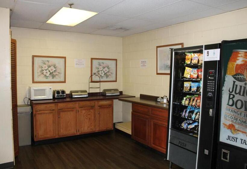 Отель Scottish Inn Knoxville