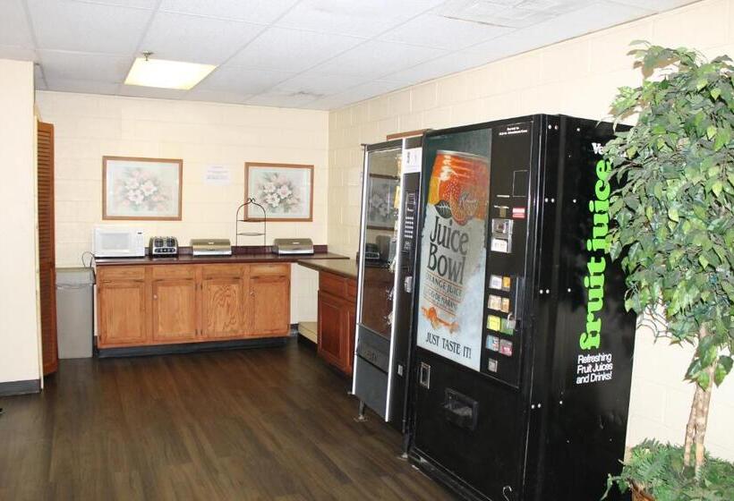 Отель Scottish Inn Knoxville