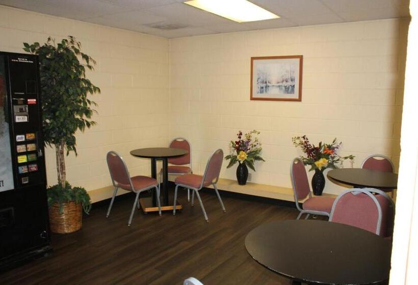 Отель Scottish Inn Knoxville