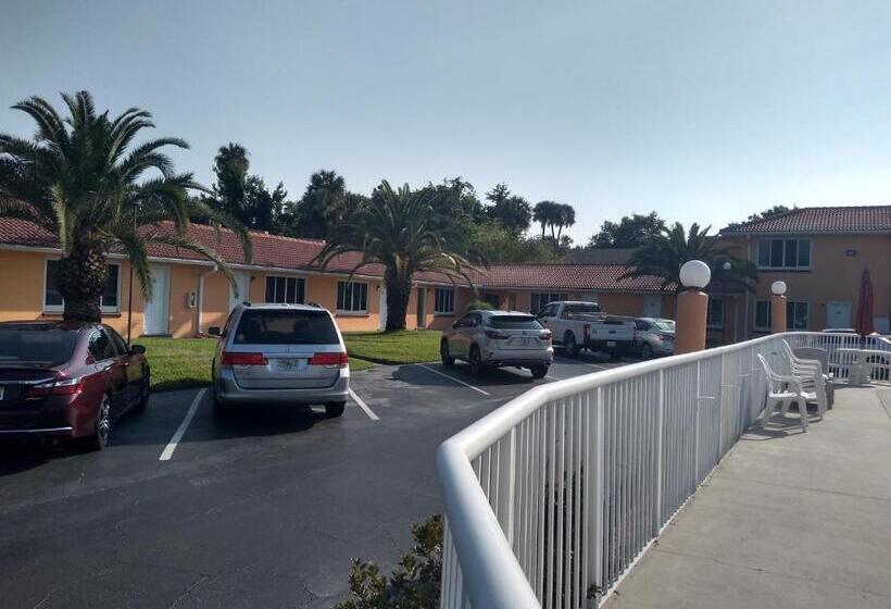 فندق Super Inn Daytona Beach