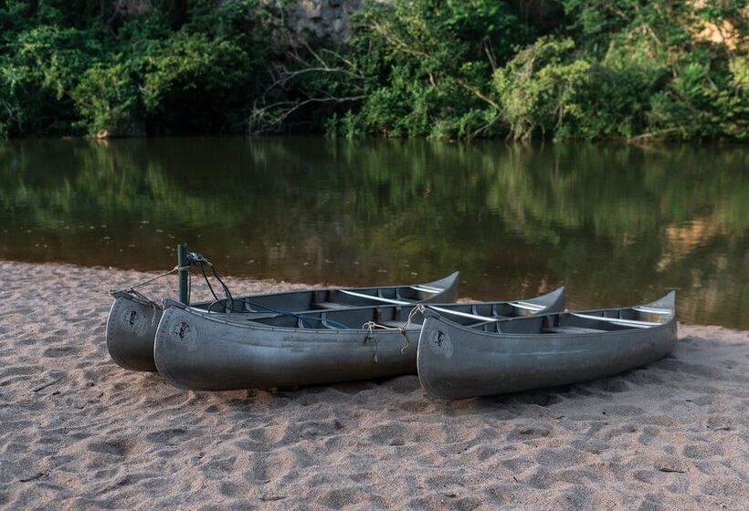 בית מלון כפרי Sweet Songs Jungle Lodge, A Muy’ono Resort