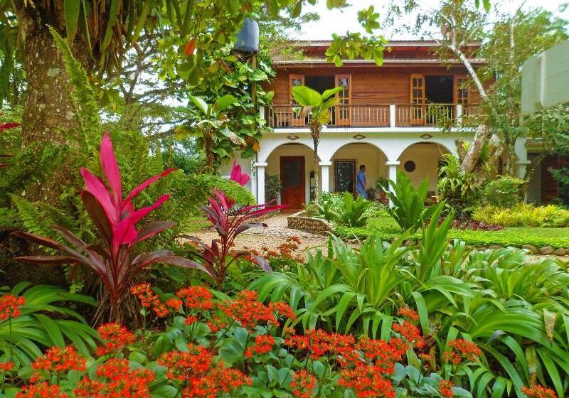 בית מלון כפרי Sweet Songs Jungle Lodge, A Muy’ono Resort