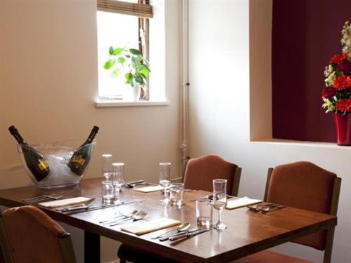 فندق Marsham Arms Inn