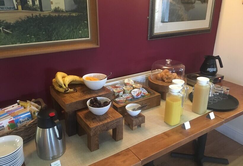 فندق Marsham Arms Inn