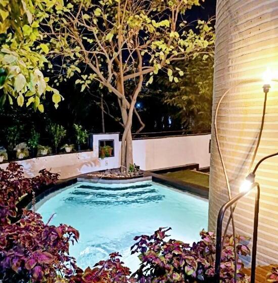 בית מלון כפרי The Saneer Jaipur