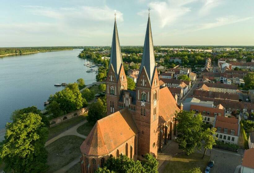 Up Hus Hotel Neuruppin