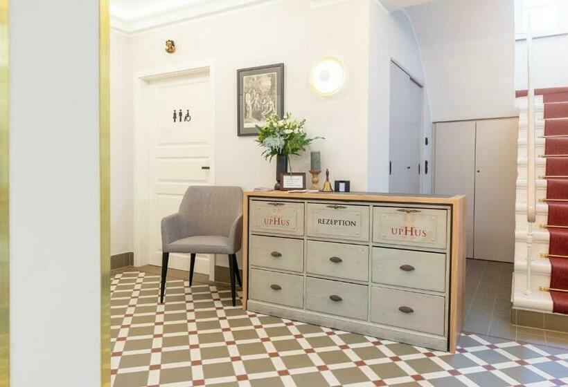 Up Hus Hotel Neuruppin