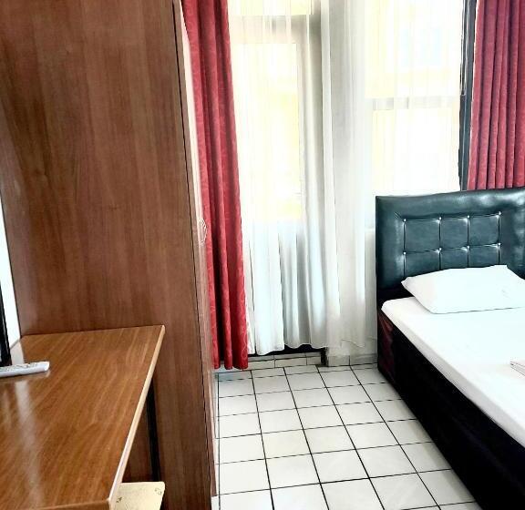 Отель Kleopatra Sahara