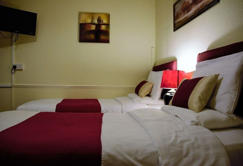 Пансион Crown Lodge Guest House