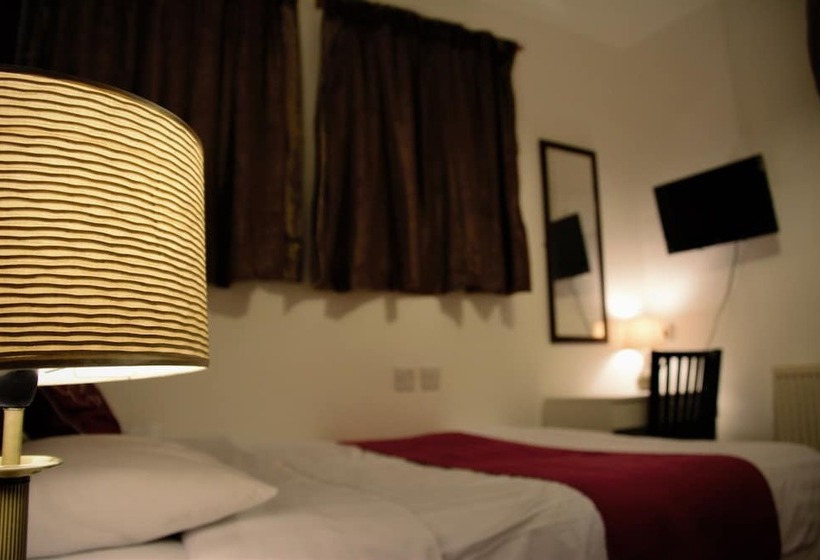 Пансион Crown Lodge Guest House