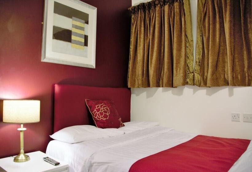 Пансион Crown Lodge Guest House