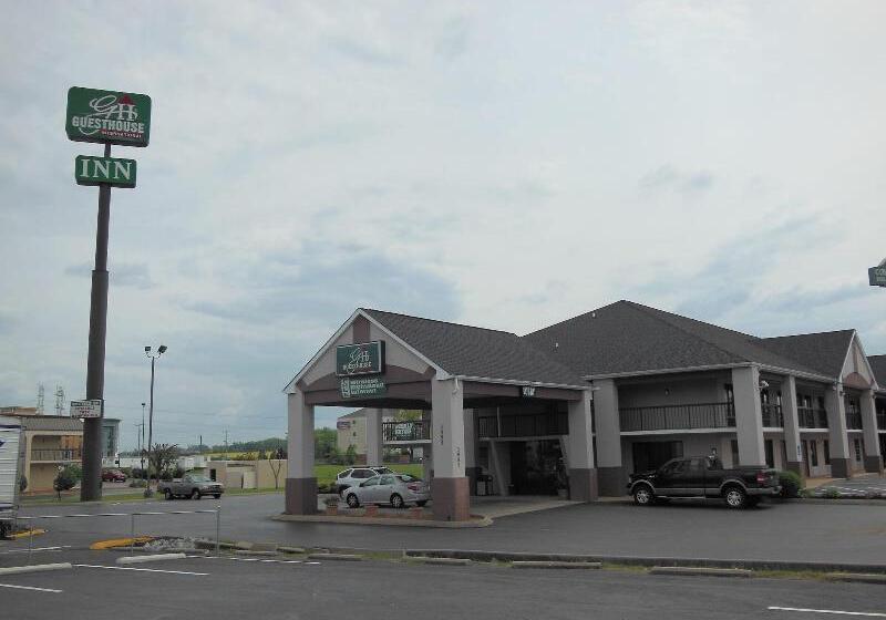 פנסיון Clarksville Inn