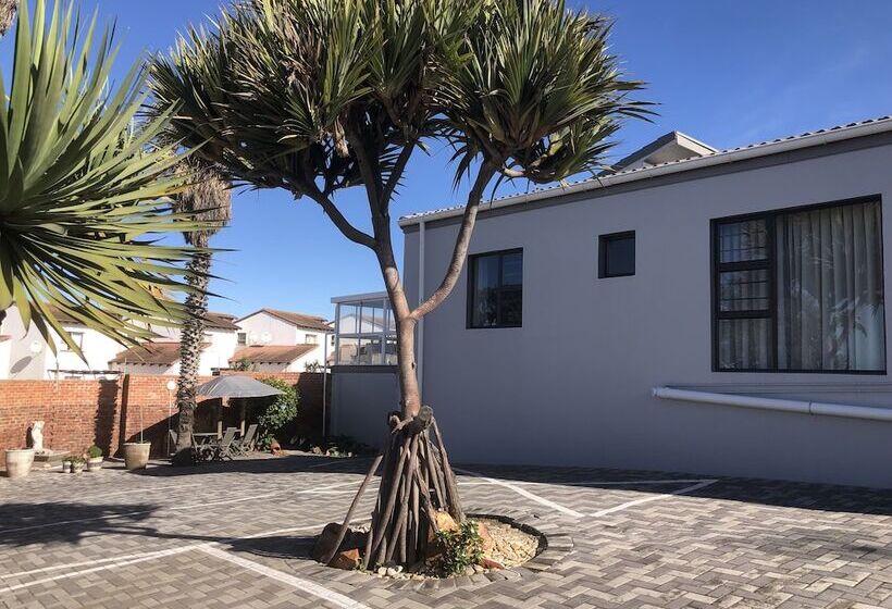 پانسیون Le Blue Guest House