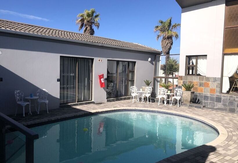 ペンション Le Blue Guest House