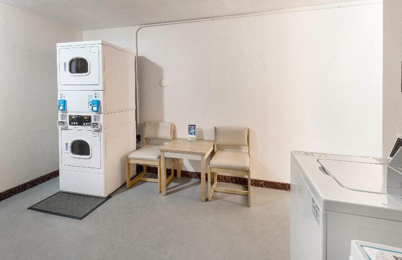 ペンション Red Roof Inn Fort Wayne