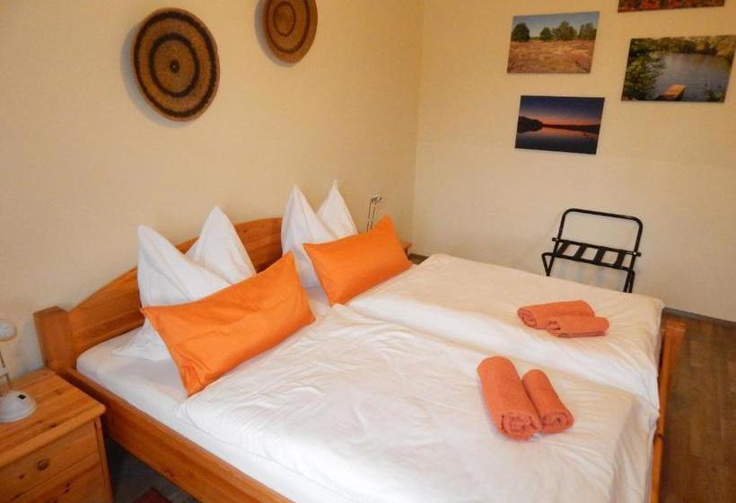 Pension Wiesenhof B&b