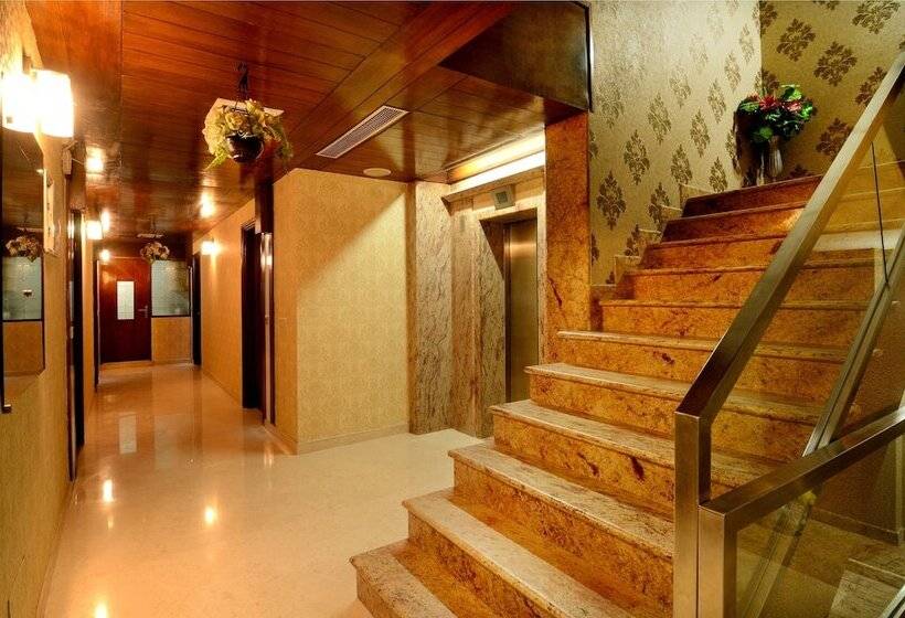 Резиденция Omega Residency