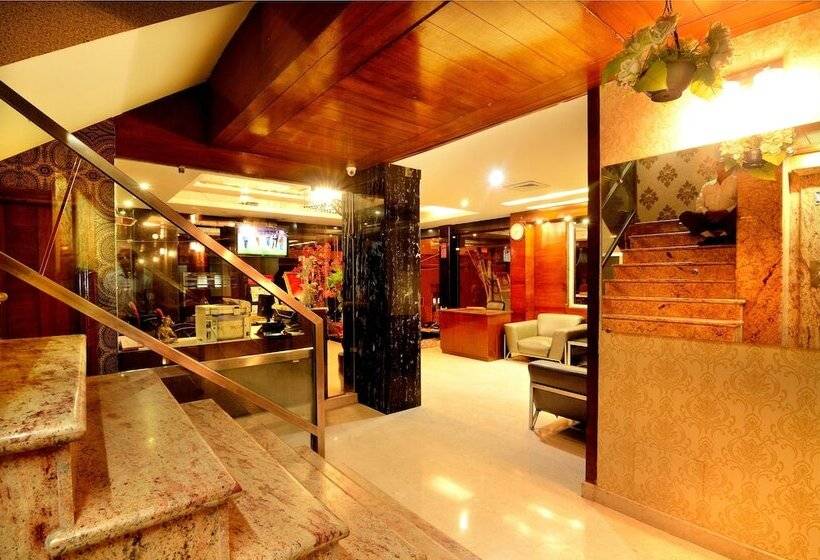 Резиденция Omega Residency