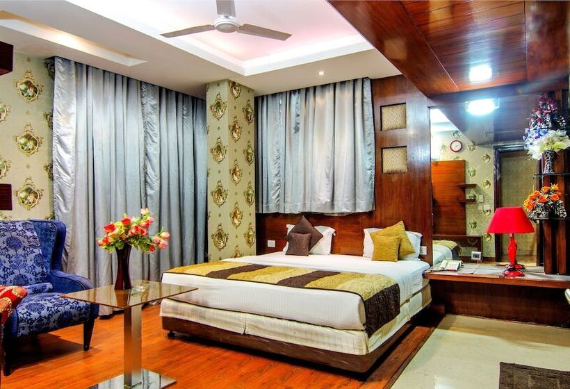 レジデンス Omega Residency