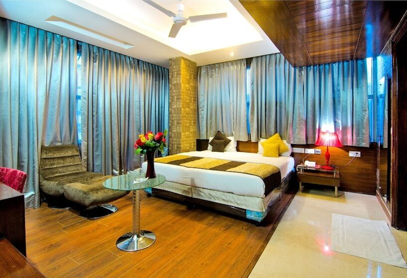 Резиденция Omega Residency