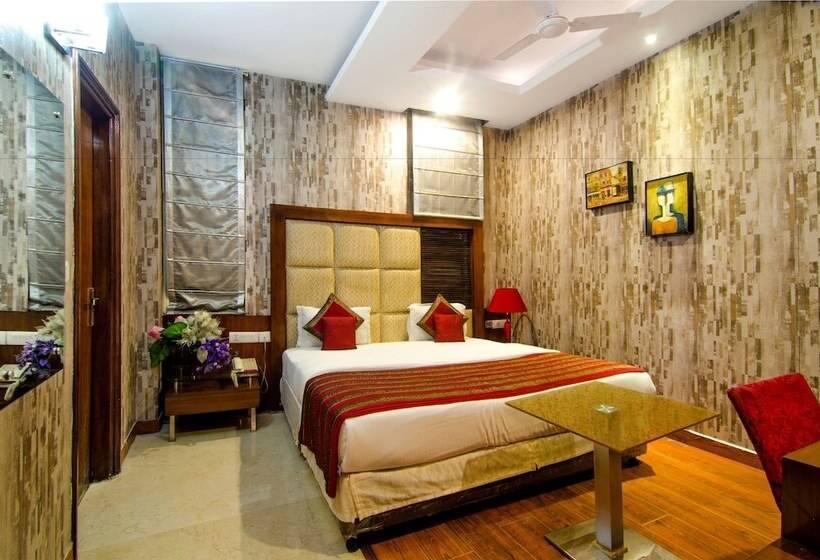 레지던스 Omega Residency