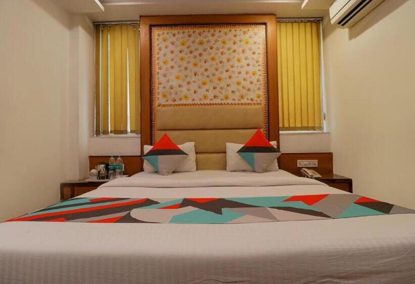 레지던스 Omega Residency