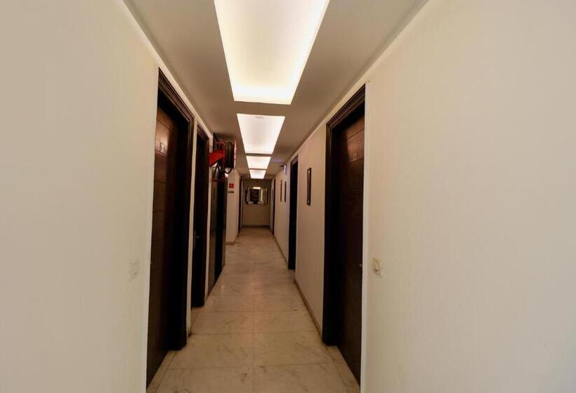 Резиденция Omega Residency