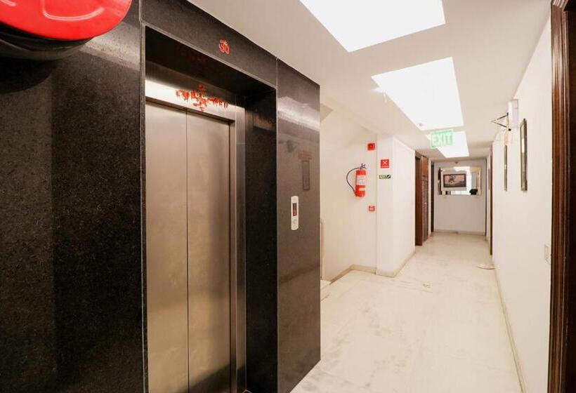 Резиденция Omega Residency