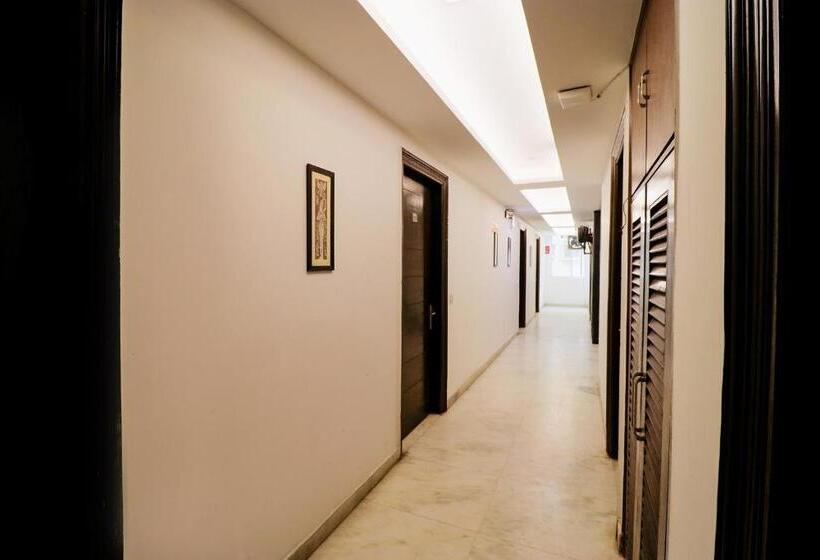 レジデンス Omega Residency