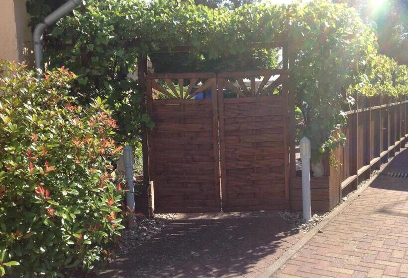 Ressmann`s Residence