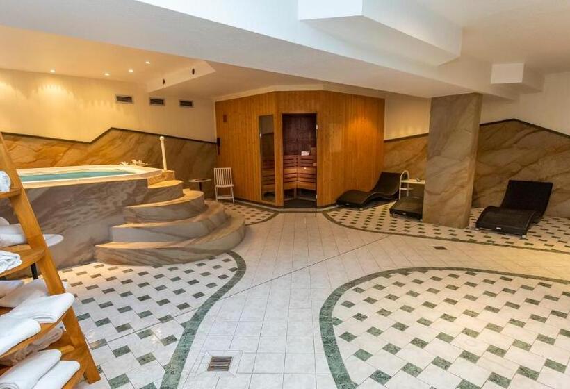 Seepark Hotel Am Wandlitzsee