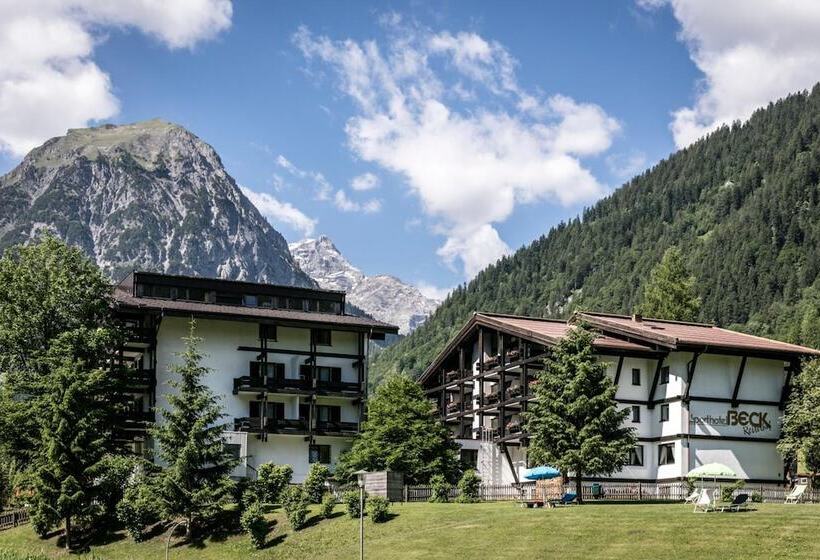 Sporthotel By Alpenlodge